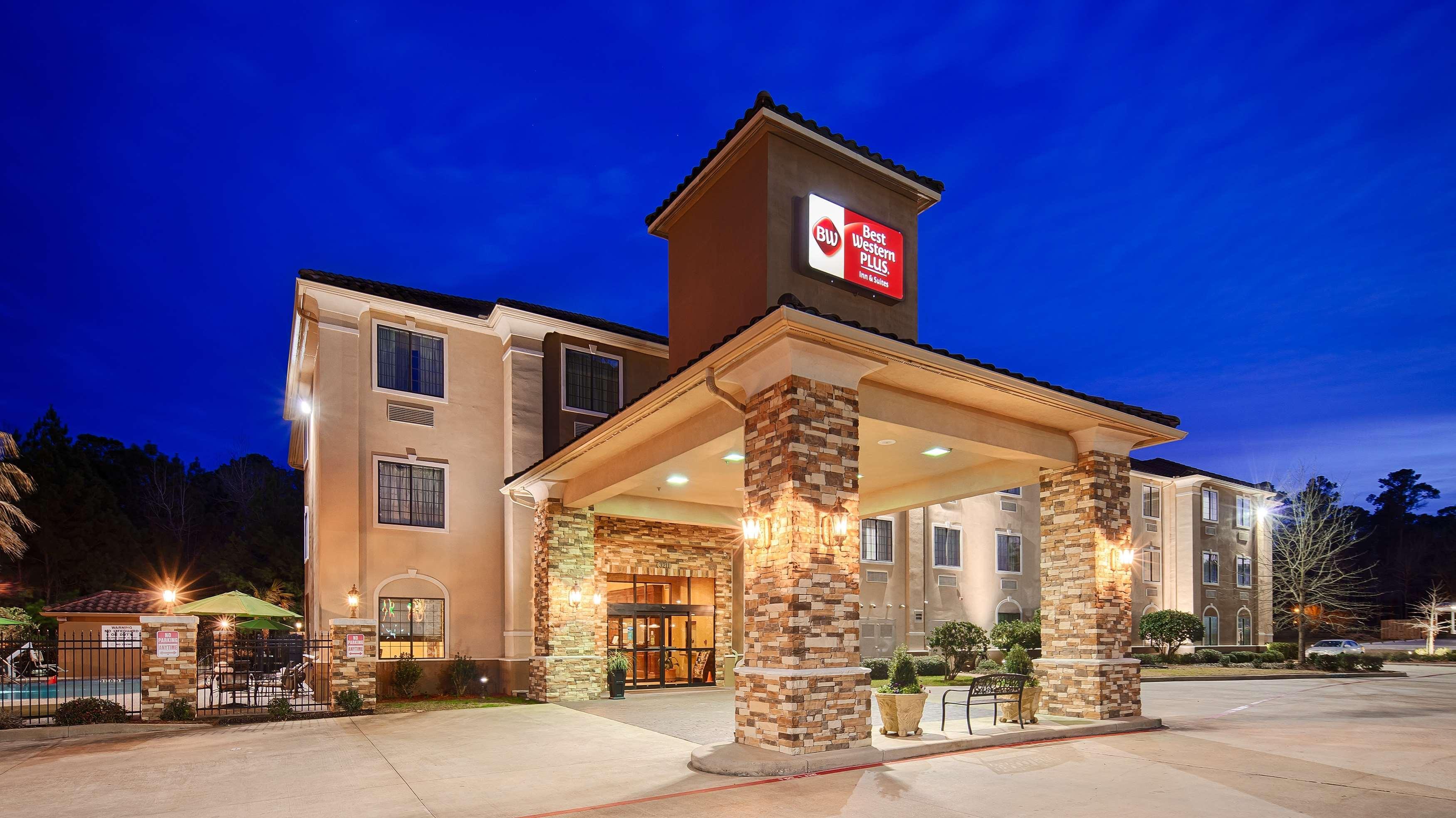 Best Western Plus Crown Colony Inn & Suites Лафкін Екстер'єр фото