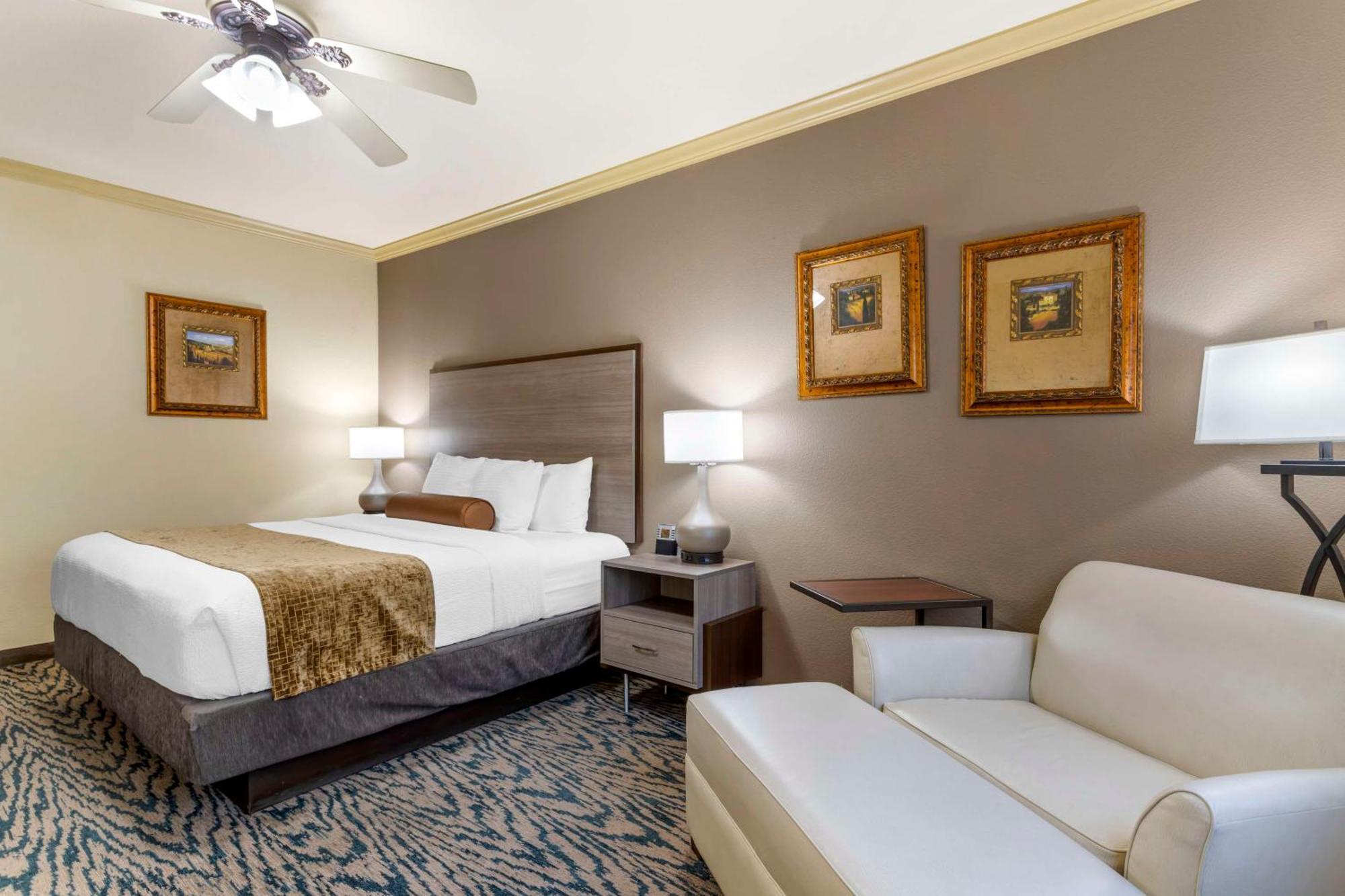 Best Western Plus Crown Colony Inn & Suites Лафкін Екстер'єр фото