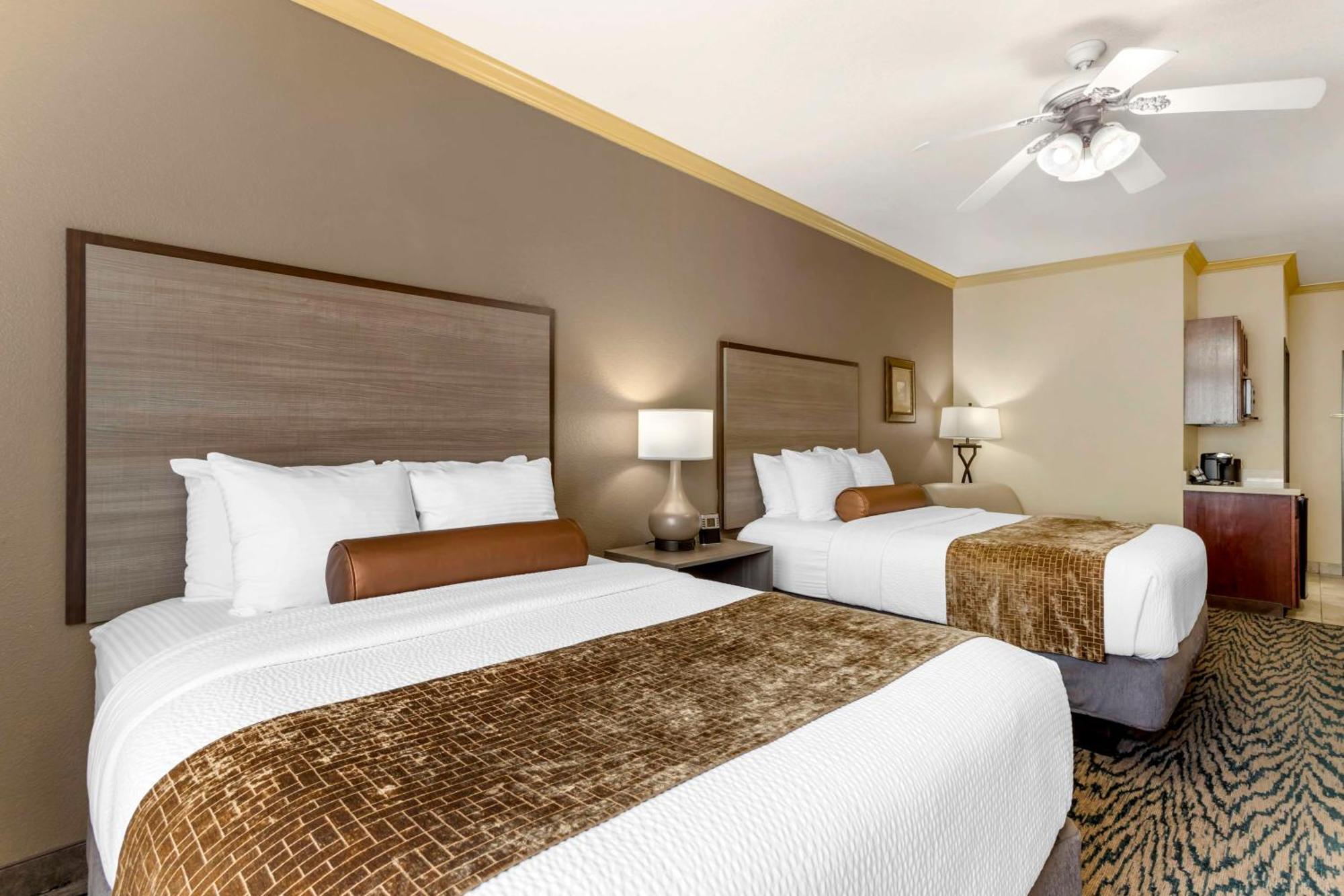 Best Western Plus Crown Colony Inn & Suites Лафкін Екстер'єр фото