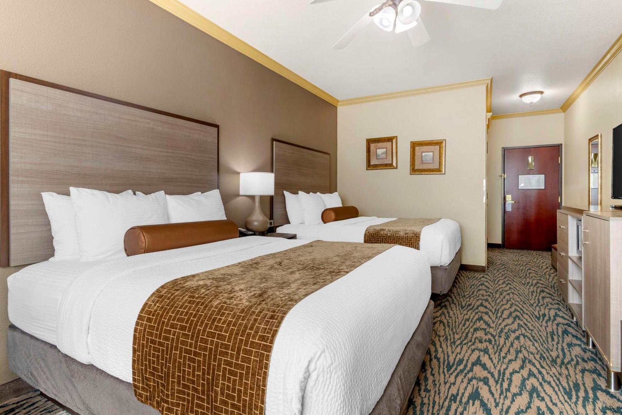 Best Western Plus Crown Colony Inn & Suites Лафкін Екстер'єр фото