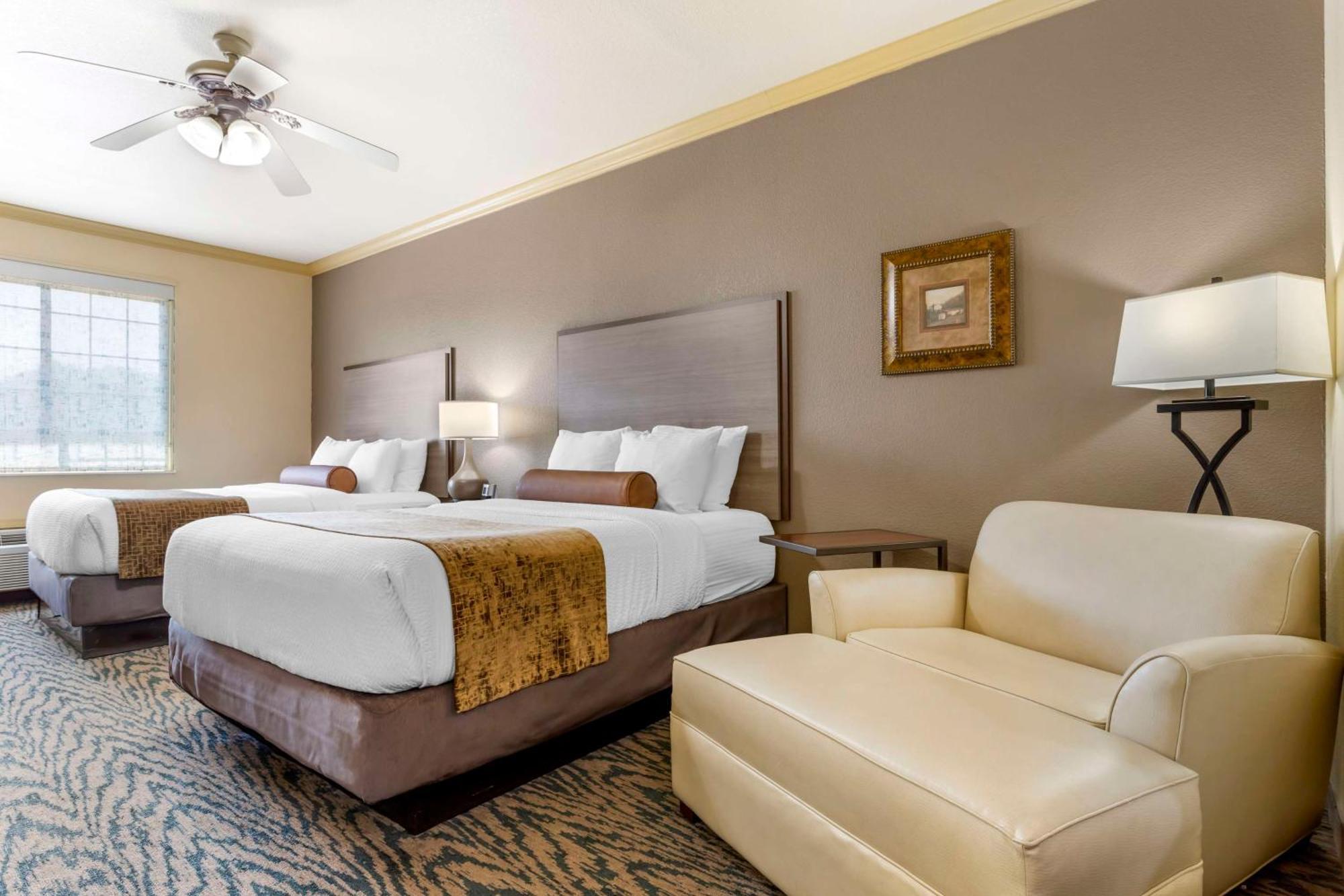 Best Western Plus Crown Colony Inn & Suites Лафкін Екстер'єр фото