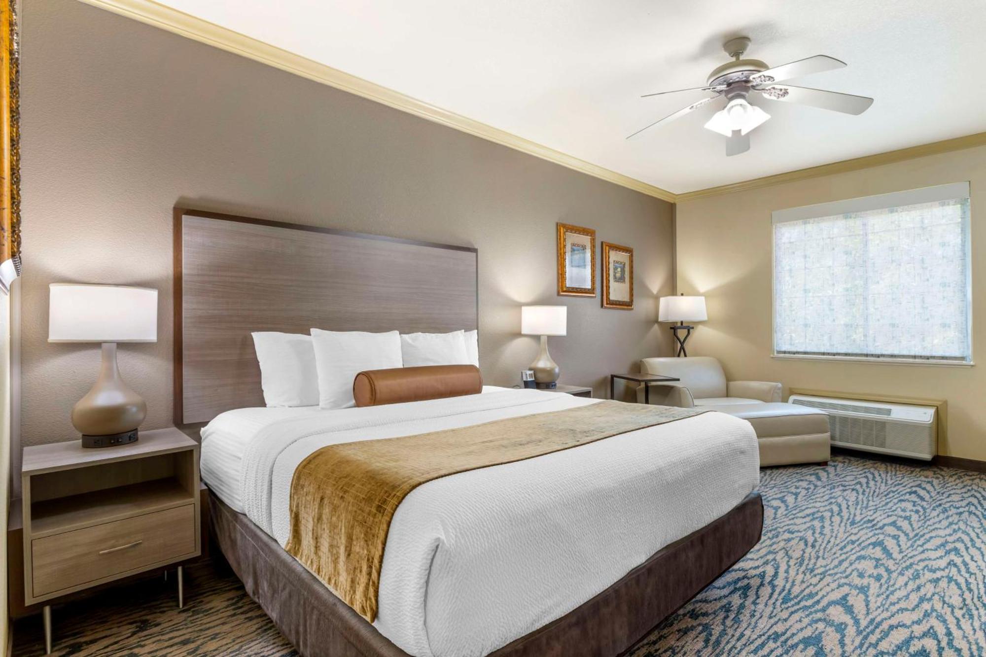 Best Western Plus Crown Colony Inn & Suites Лафкін Екстер'єр фото