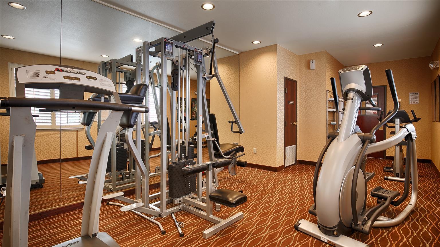 Best Western Plus Crown Colony Inn & Suites Лафкін Екстер'єр фото